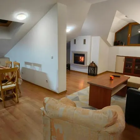 Apartment Two Bedroom Flat In Magernitsa