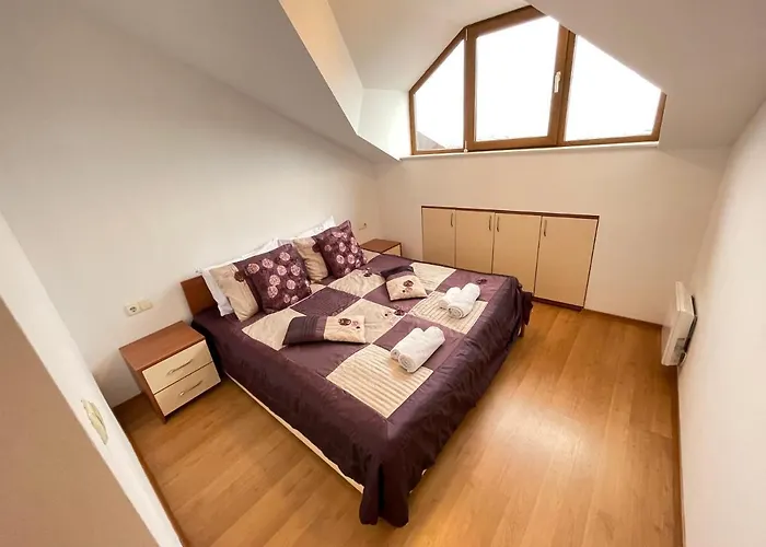 Two Bedroom Flat In Magernitsa