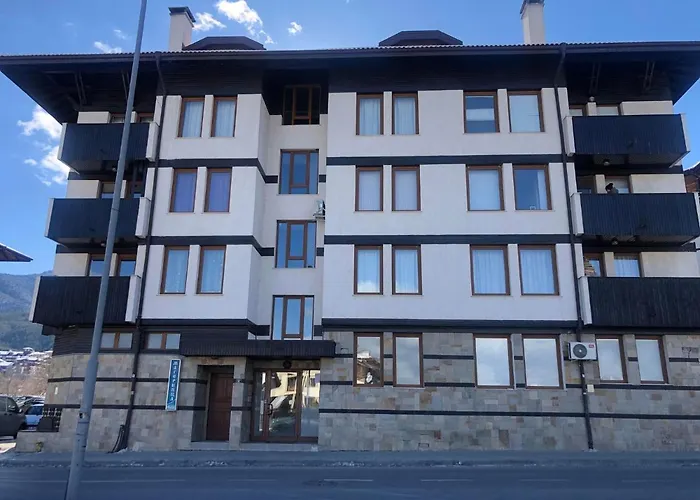 Two Bedroom Flat In Magernitsa Apartment