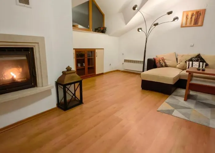 Apartment Two Bedroom Flat In Magernitsa *